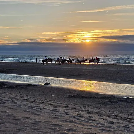 아파트 Cote A L'oostduinkerke Met Gratis Garage 오스트두인케르케