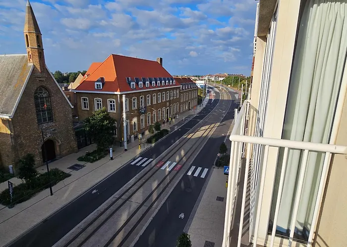 Cote A L'oostduinkerke Met Gratis Garage Apartment